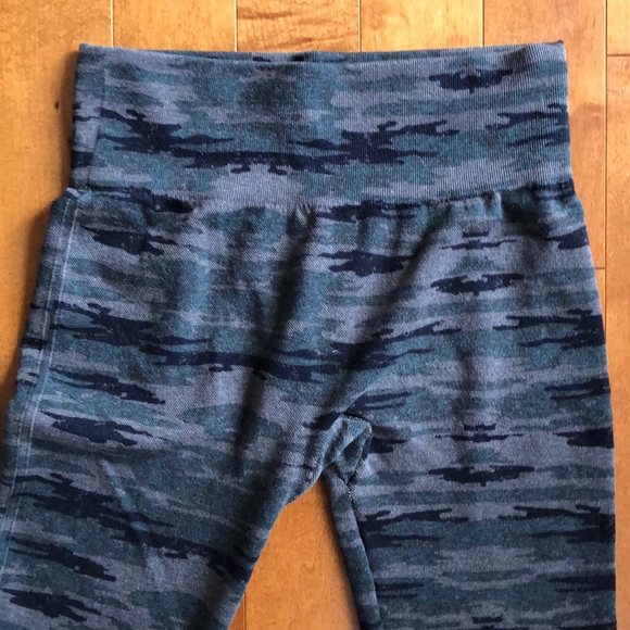 Camp mid rise leggings - Picture 2 of 3